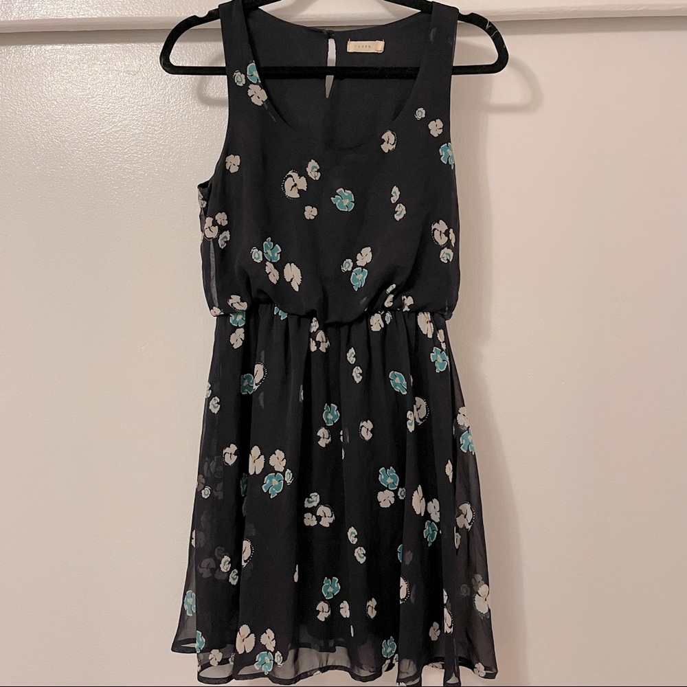 Lush Sleeveless Navy Floral Dress